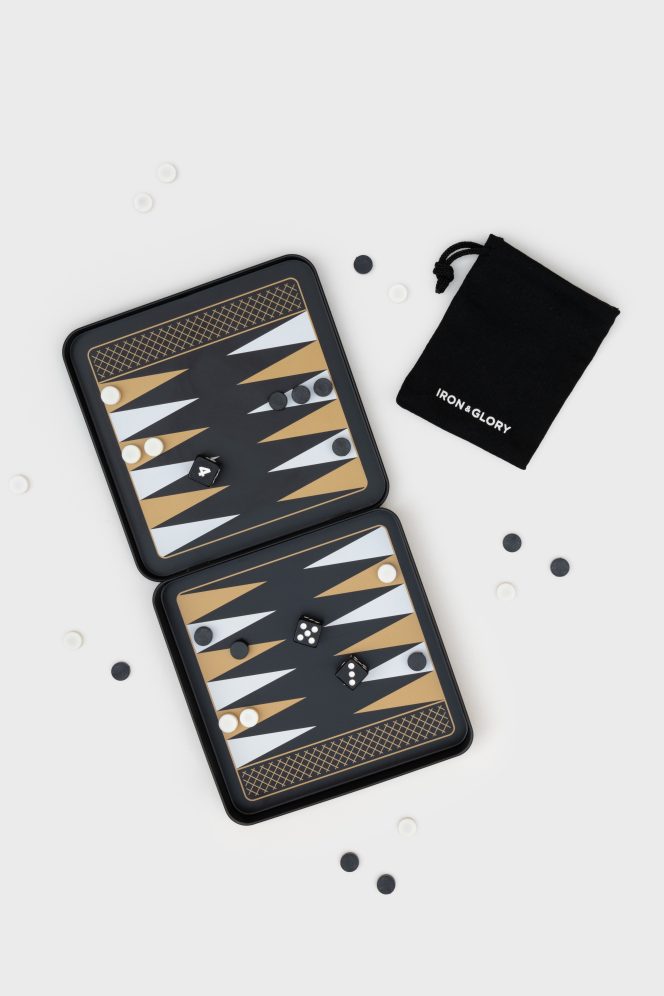 Iron & Glory Magnetic Travel Backgammon - Image 5