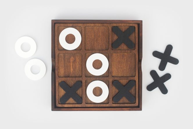 Iron & Glory Tic - Tac - Toe - Image 5